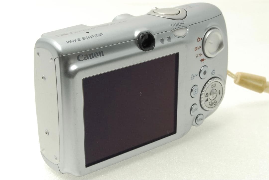 楽一番公式アカウント03様_Canon IXY 820 IS❤️シルバー