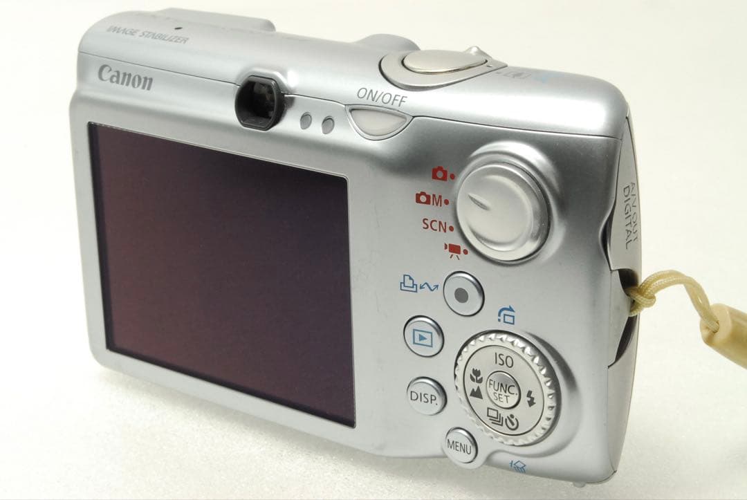 楽一番公式アカウント03様_Canon IXY 820 IS❤️シルバー