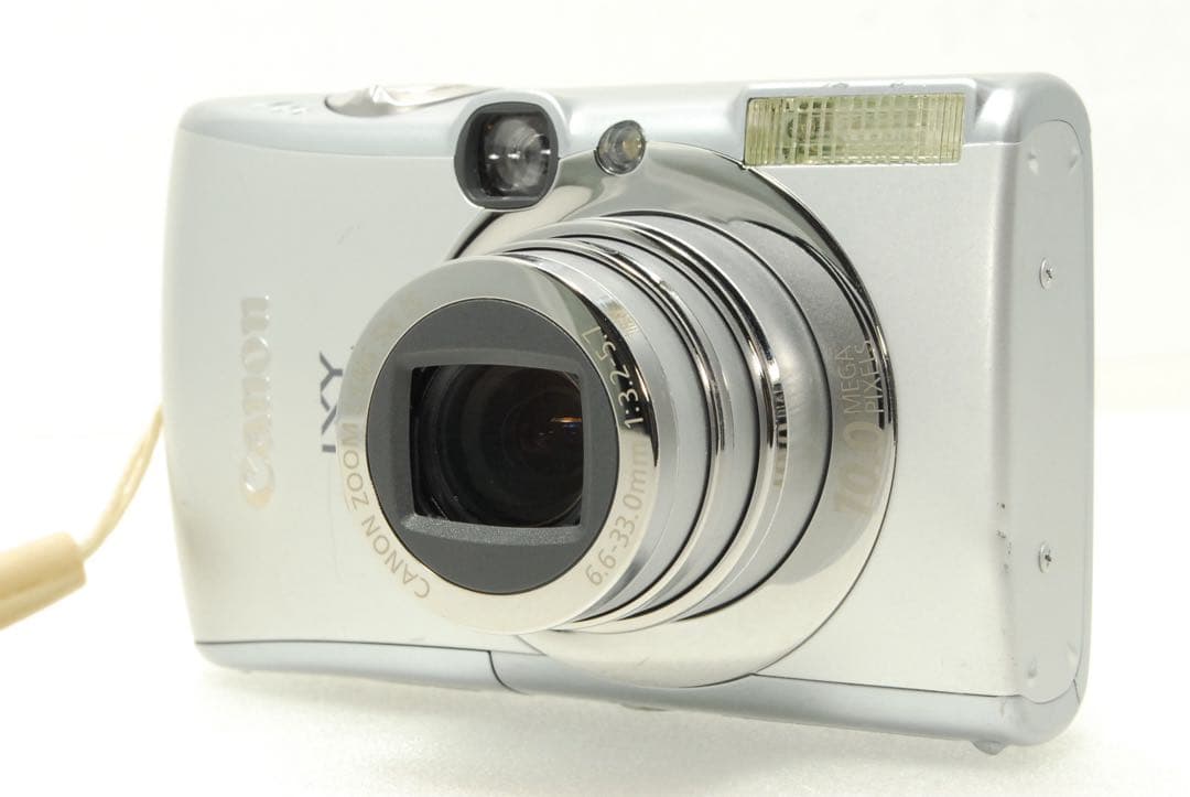 楽一番公式アカウント03様_Canon IXY 820 IS❤️シルバー