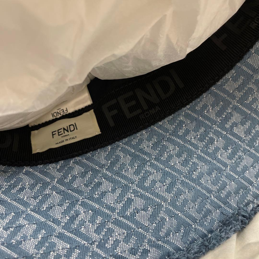 FENDI バケハ
