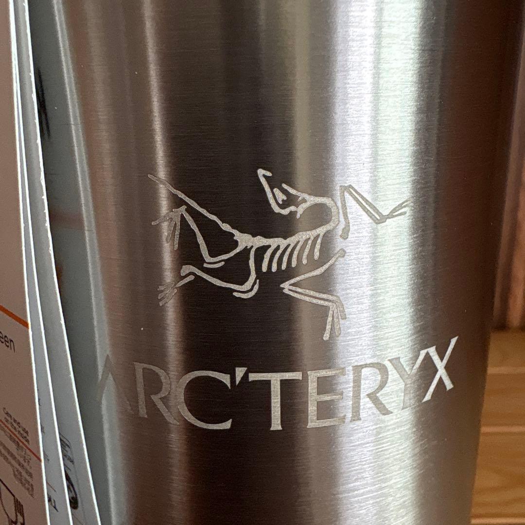 ARC'TERYX ロゴ入り Klean Kanteen ステンレスボトル