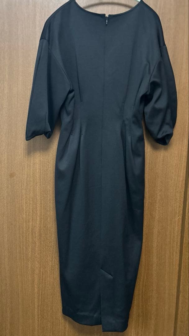 ヴェルメイユパーイエナ　IENA ウエストシェイプパフスリーブワンピース 38黒