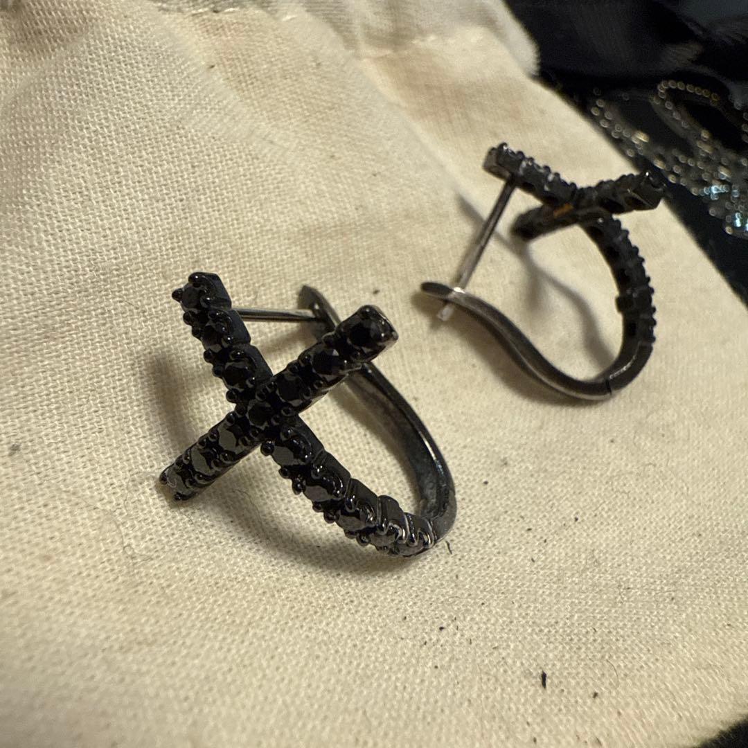 Justin Daviesクロスデザイン 初期ピアス レアです