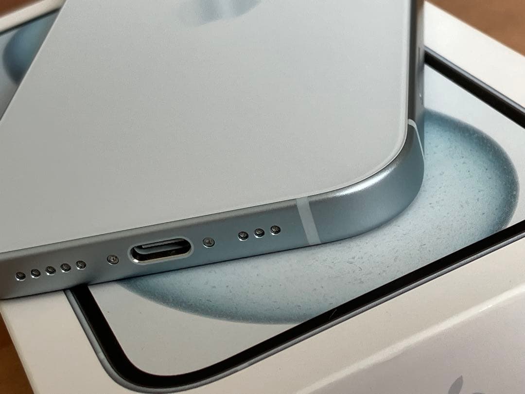 画面割れ iPhone15 本体 青 128GB iPhone 15 Apple