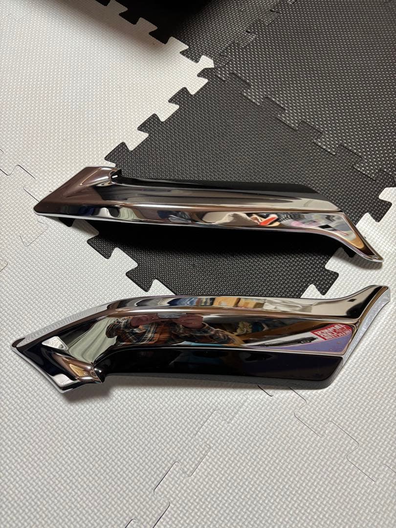 カローラクロス　モデリスタ　フロントグリルガーニッシュ中古品