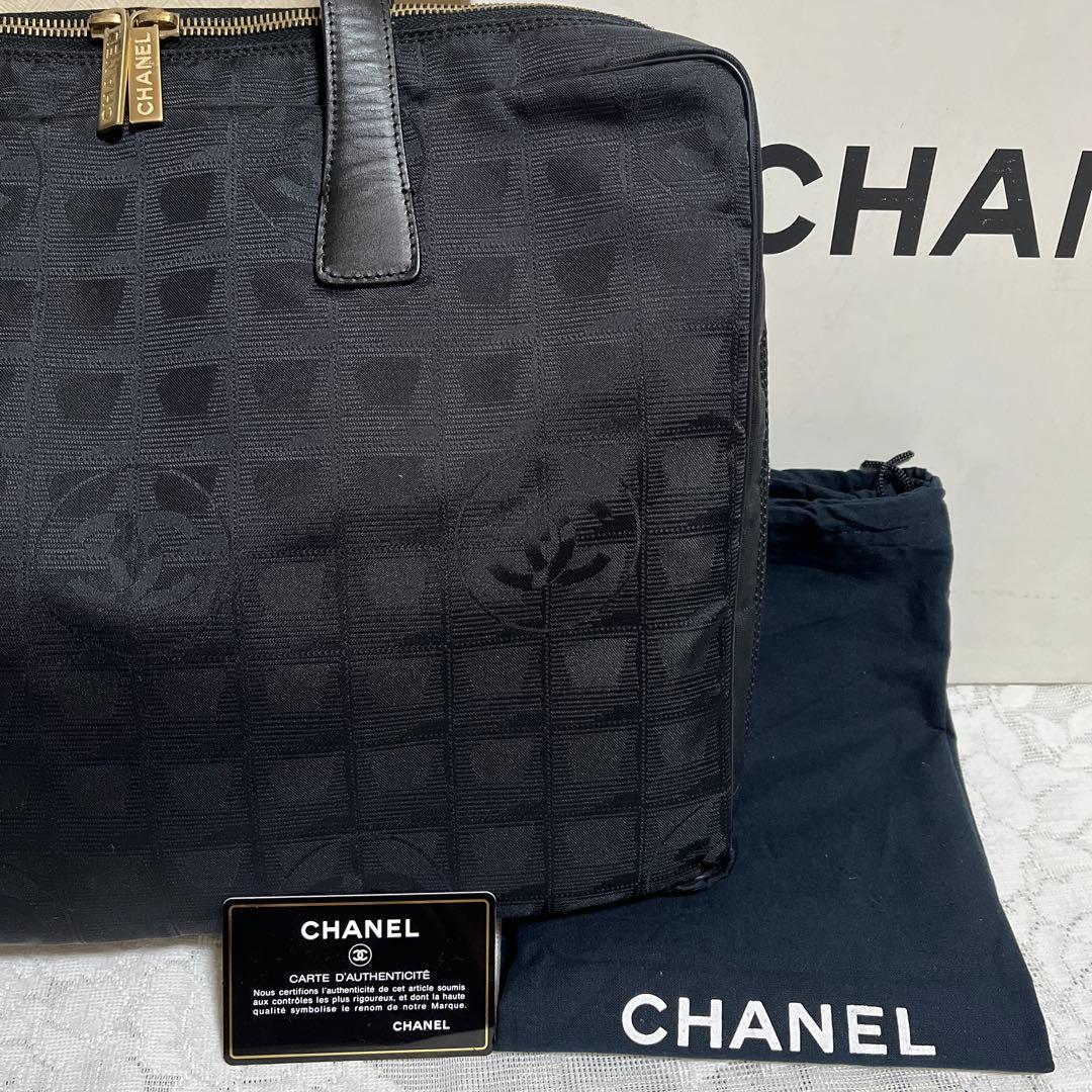 CHANEL ニュートラベルライン ビジネスバッグ