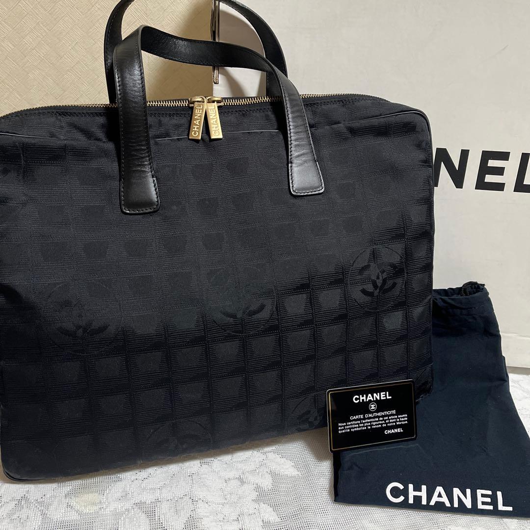 CHANEL ニュートラベルライン ビジネスバッグ