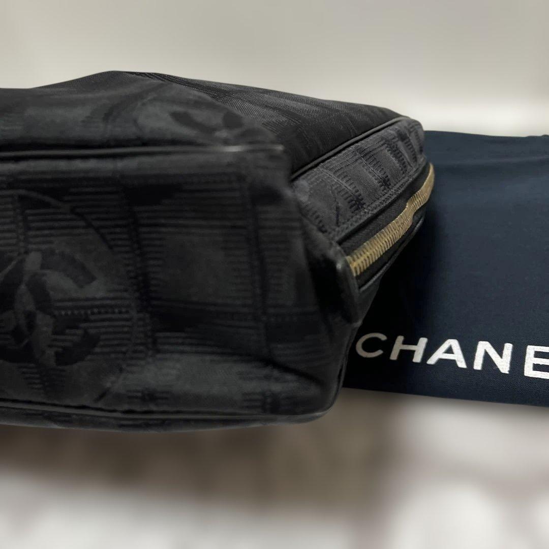 CHANEL ニュートラベルライン ビジネスバッグ
