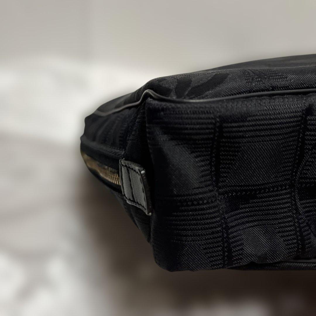 CHANEL ニュートラベルライン ビジネスバッグ