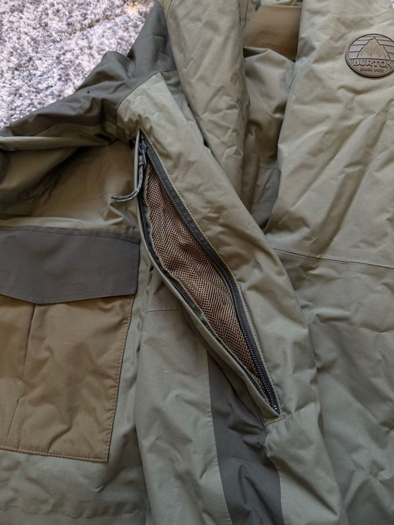 カ*♡様 Burton ウィメンズ スノーボードジャケット 防水フード付き カー