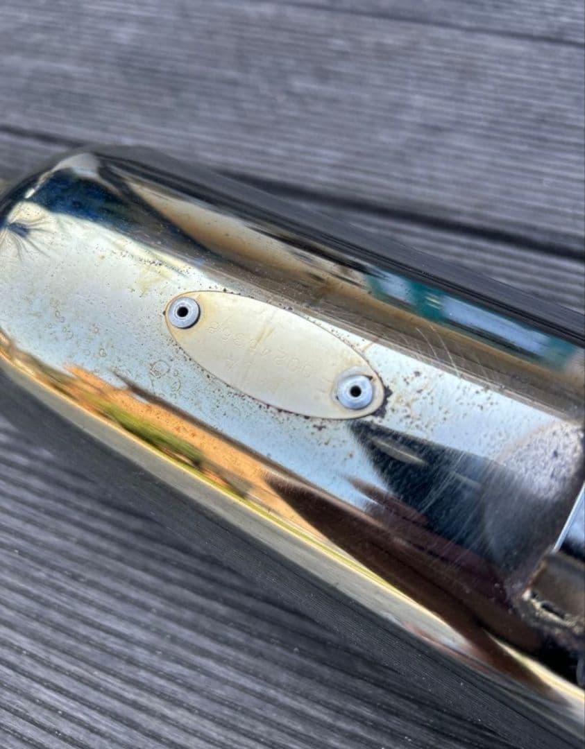 ヤマハSR400 マフラー　デイトナ製　車検対応　品番60682