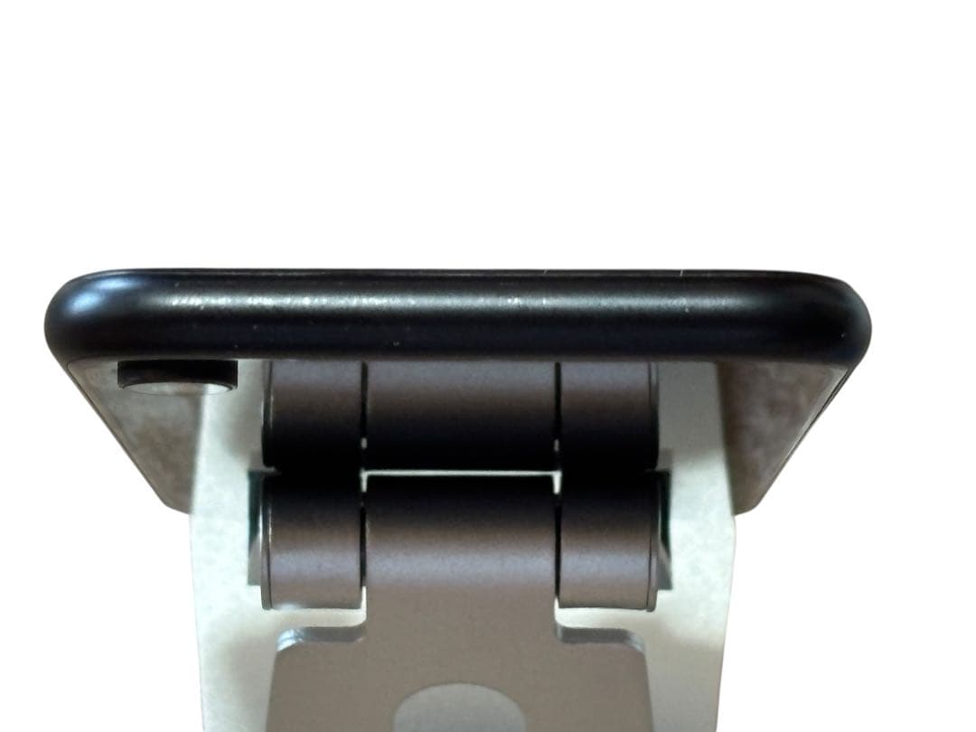 【iOS最新バージョン】 iPhone XR 64GB SIMフリー