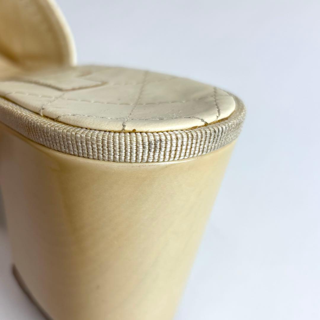 CHANEL シャネル ターンロック ミュール レザー アイボリー ヒール8㎝