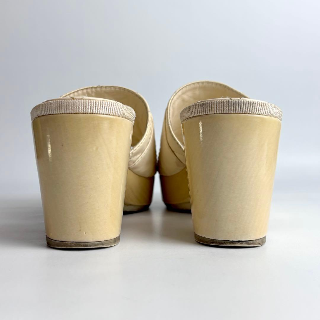 CHANEL シャネル ターンロック ミュール レザー アイボリー ヒール8㎝