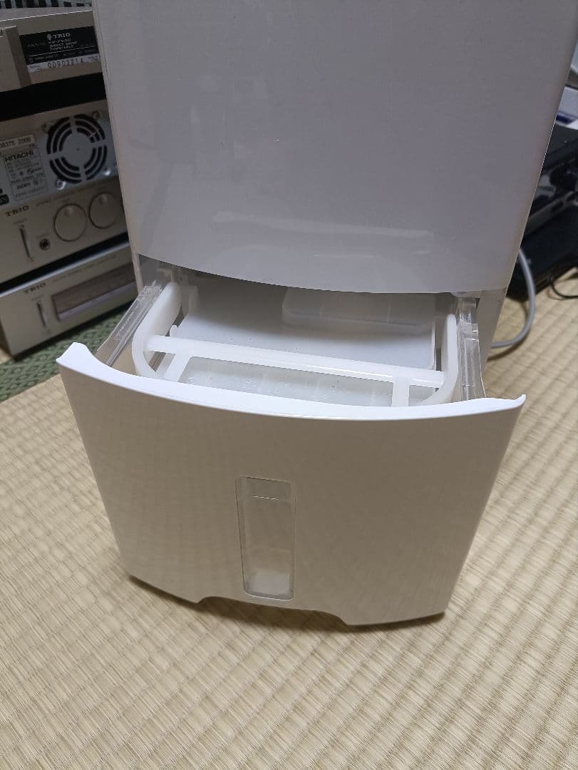 パナソニック 衣類乾燥除湿機 F-YHVX120 美品 23年製