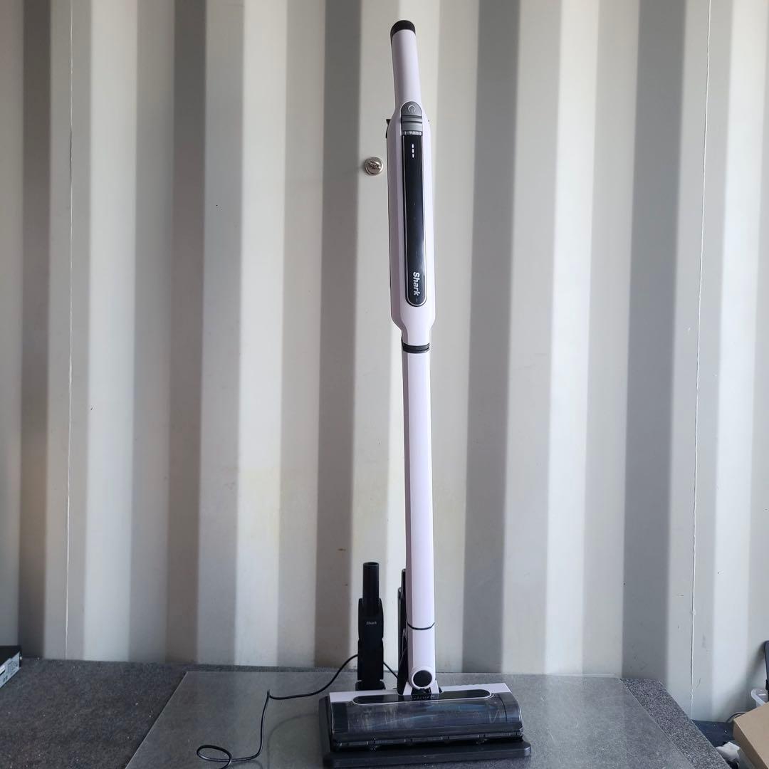 870激安早い者勝ち✨shark コードレススティッククリーナー