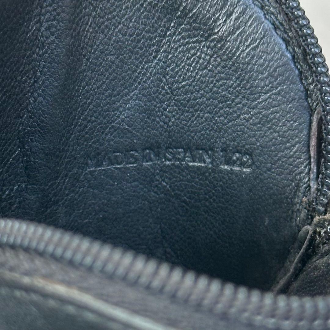 LOEWE アナグラム　ラウンド　ケース　本革レザー　黒