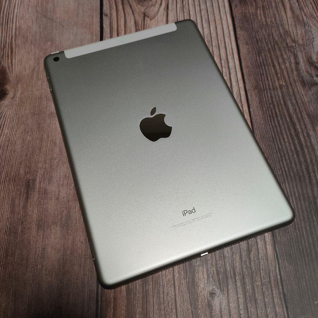 iPad 第6世代 32GB SIMフリー シルバー 美品