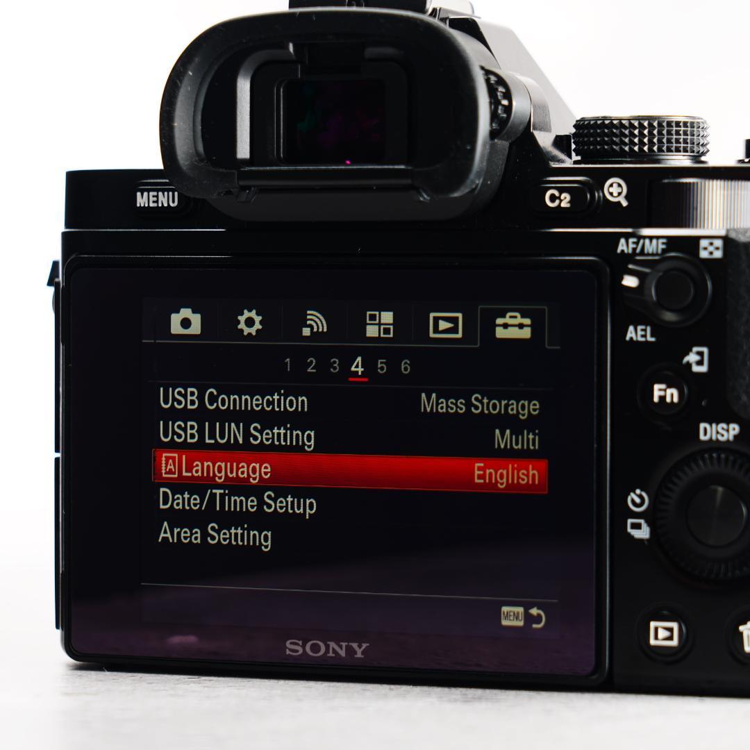 美品1,630回！世界初フルサイズミラーレスSONY α7 ILCE-7K