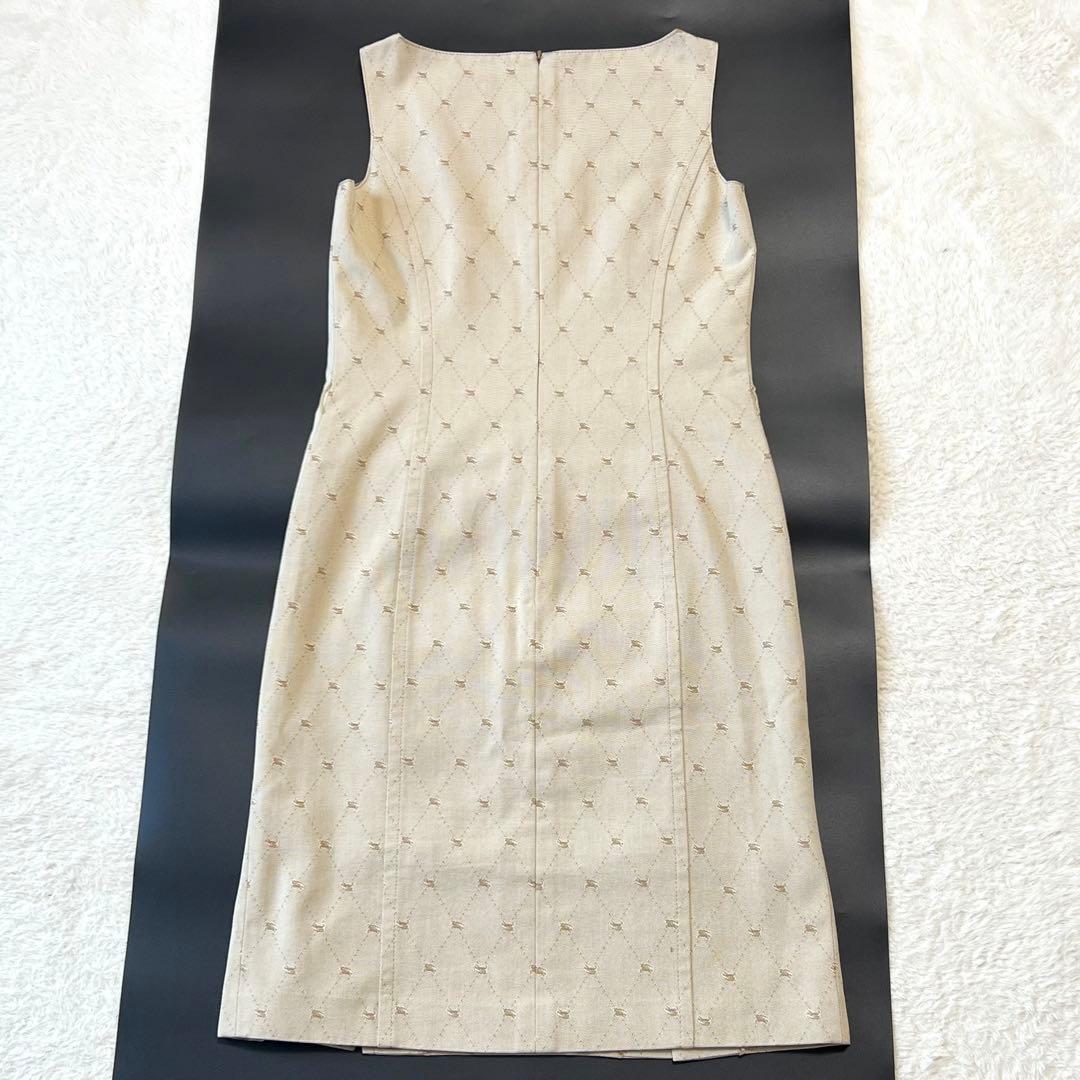 未使用級✨バーバリーブルーレーベル スカジャン 総柄 ホースロゴ刺繍 ベージュ