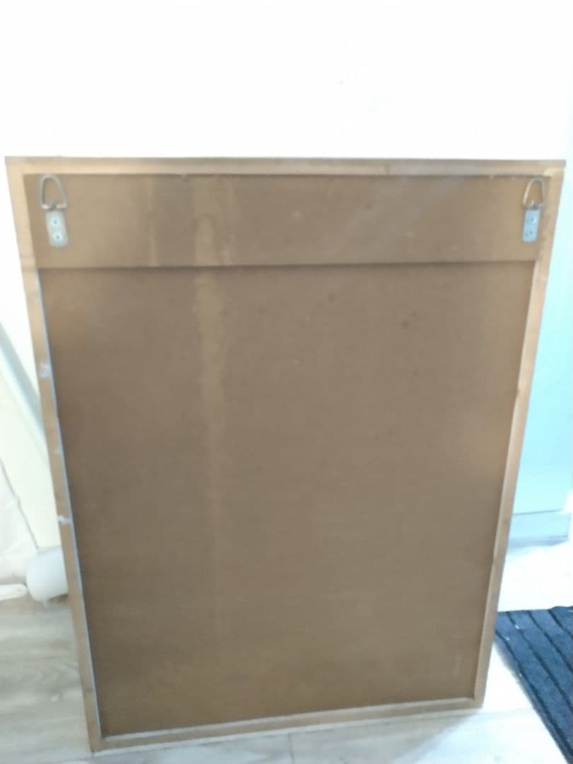 さ*ら様 シャビーシック　クラシカル　ホワイトガラスケース 3段 壁掛け可能