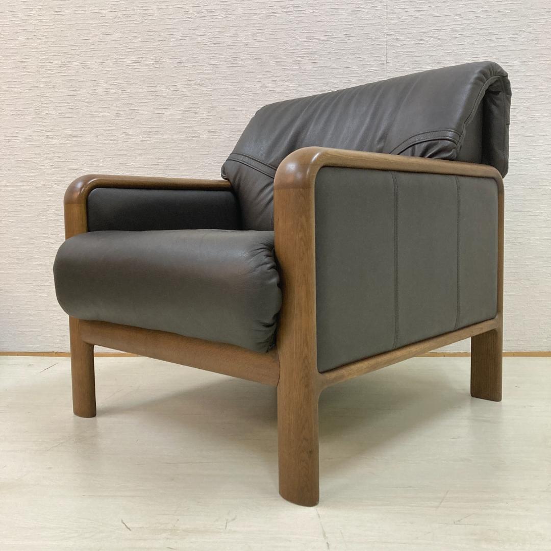 専用【カリモク】本革　一人掛けソファ　シングルソファ　2脚セット アームチェアA