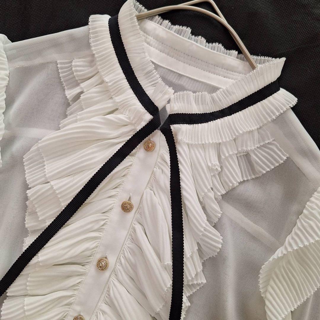 未使用級✨ソブ 2025SS ギャザーフリルデザインブラウス ボウタイ リボン