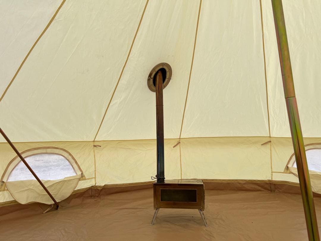 冬キャンセット‼︎ ベル型テントと薪ストーブのセットです。