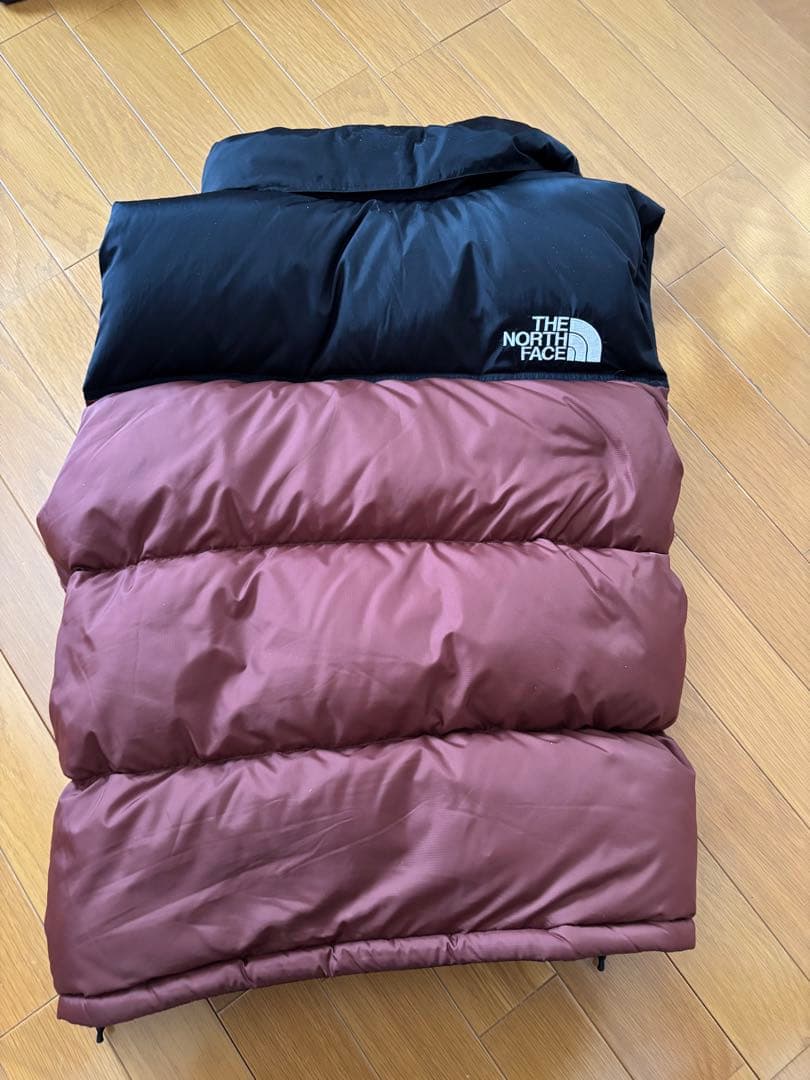 ぐ*ち様 ほぼ新品未着用　ノースフェイスヌプシダウン
