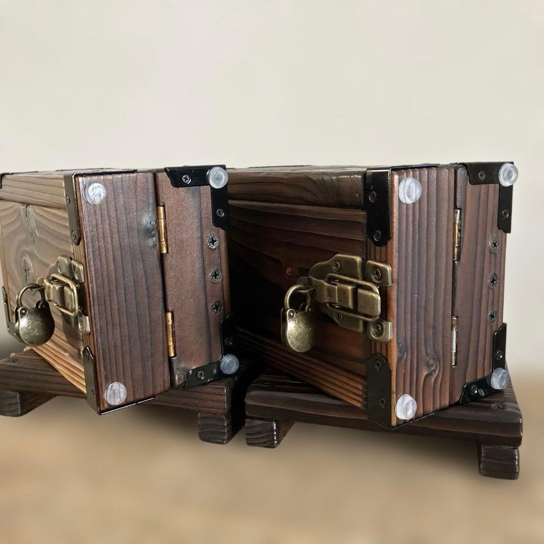 拘りのハンドメイド和風貯金箱(小型)と台座 ×2セット(鍵付き)