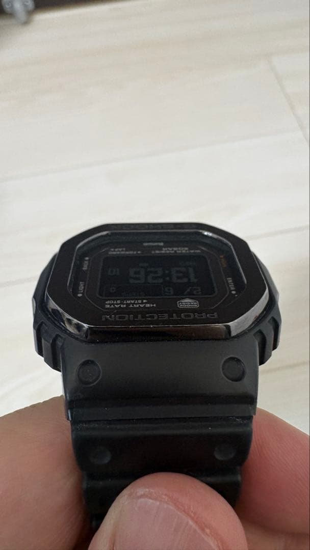CASIO G-SHOCK DW-H5600MB-1JR 本体のみ
