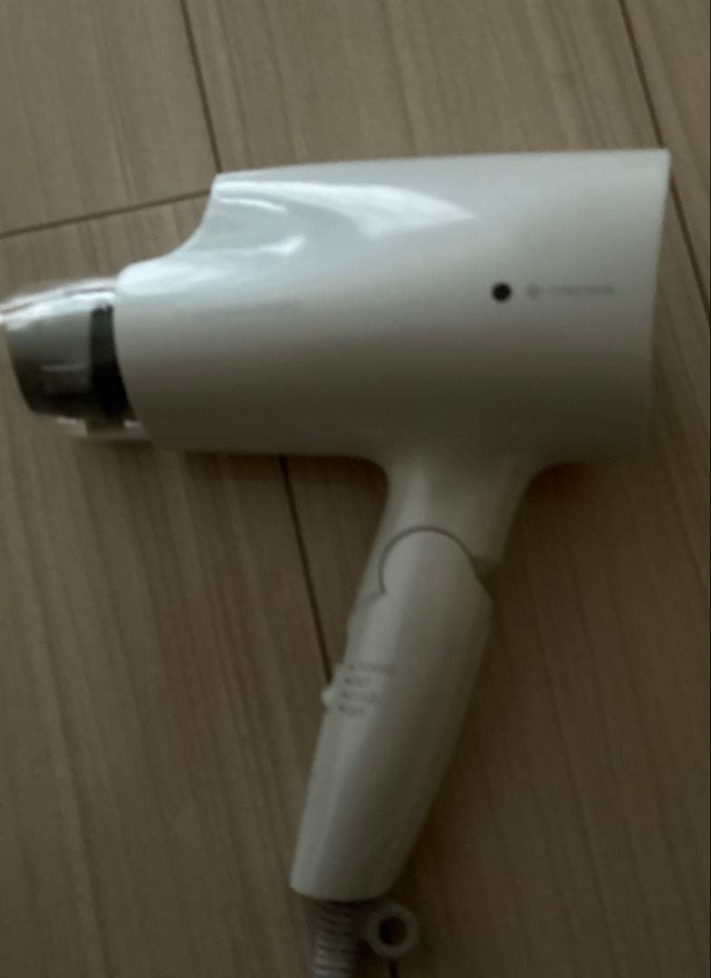 パナソニックドライヤー 早い者勝ち