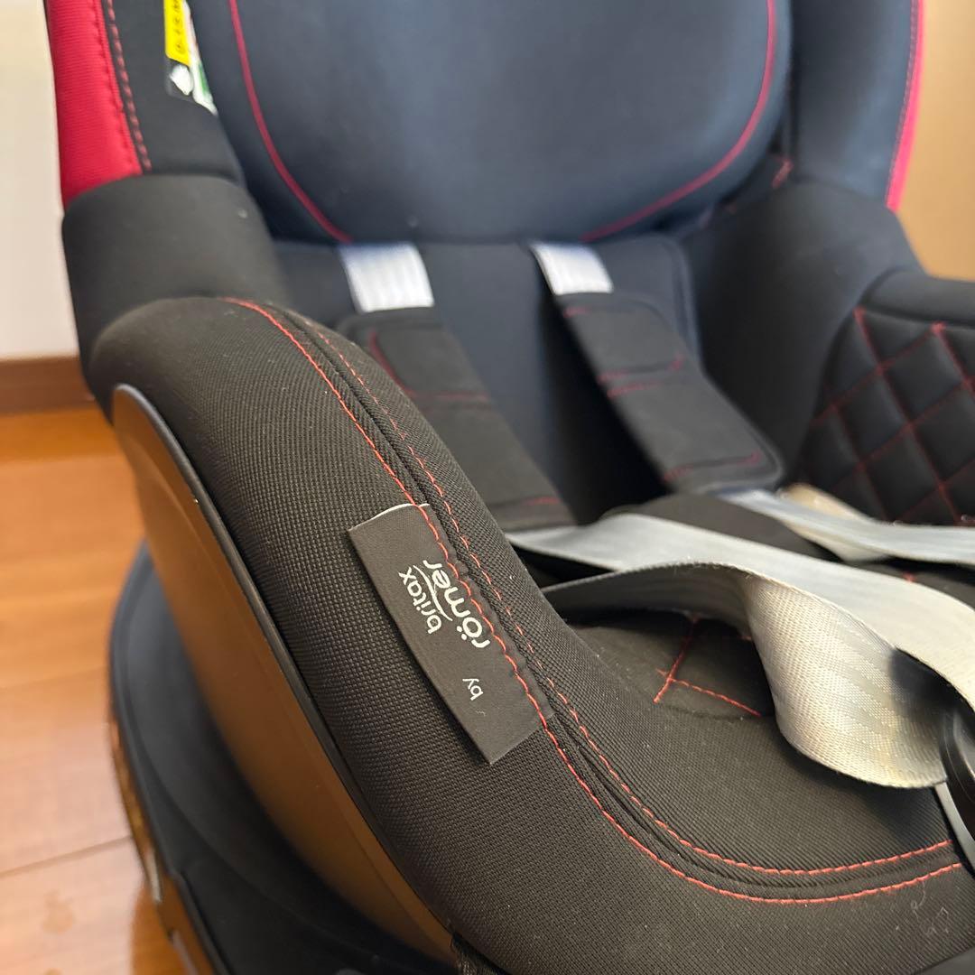 アウディ　チャイルドシート　Dualfix I-SIZE