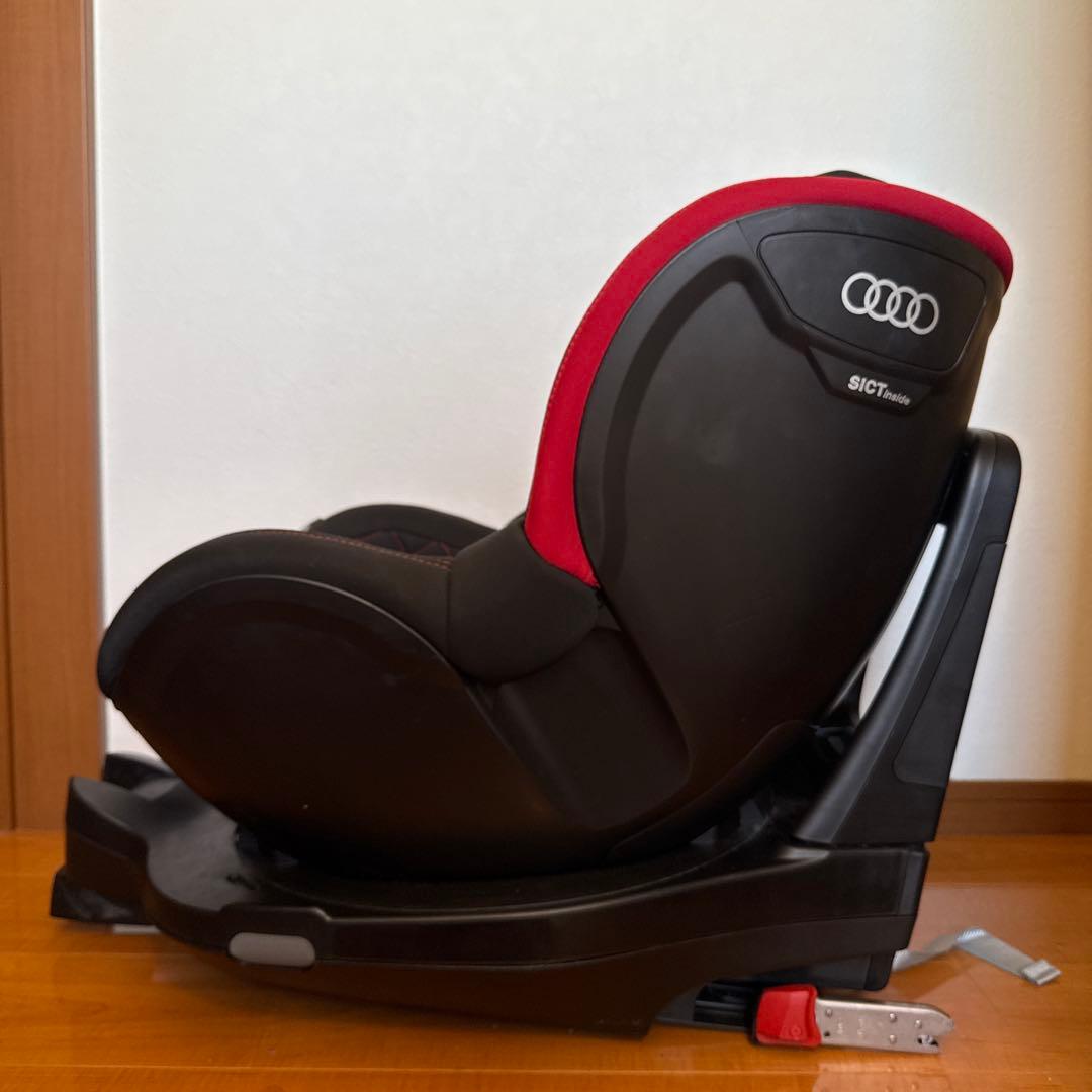 アウディ　チャイルドシート　Dualfix I-SIZE