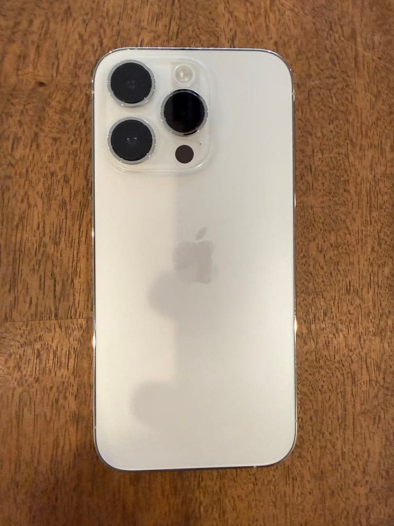 Apple iPhone 14 Pro シルバー　256gb