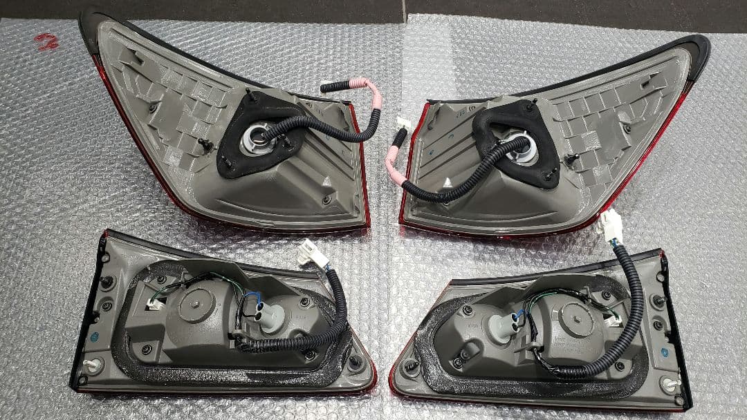 レクサス 20系 IS 後期 純正 テール レンズ ⭐中古品⭐程度良好❗