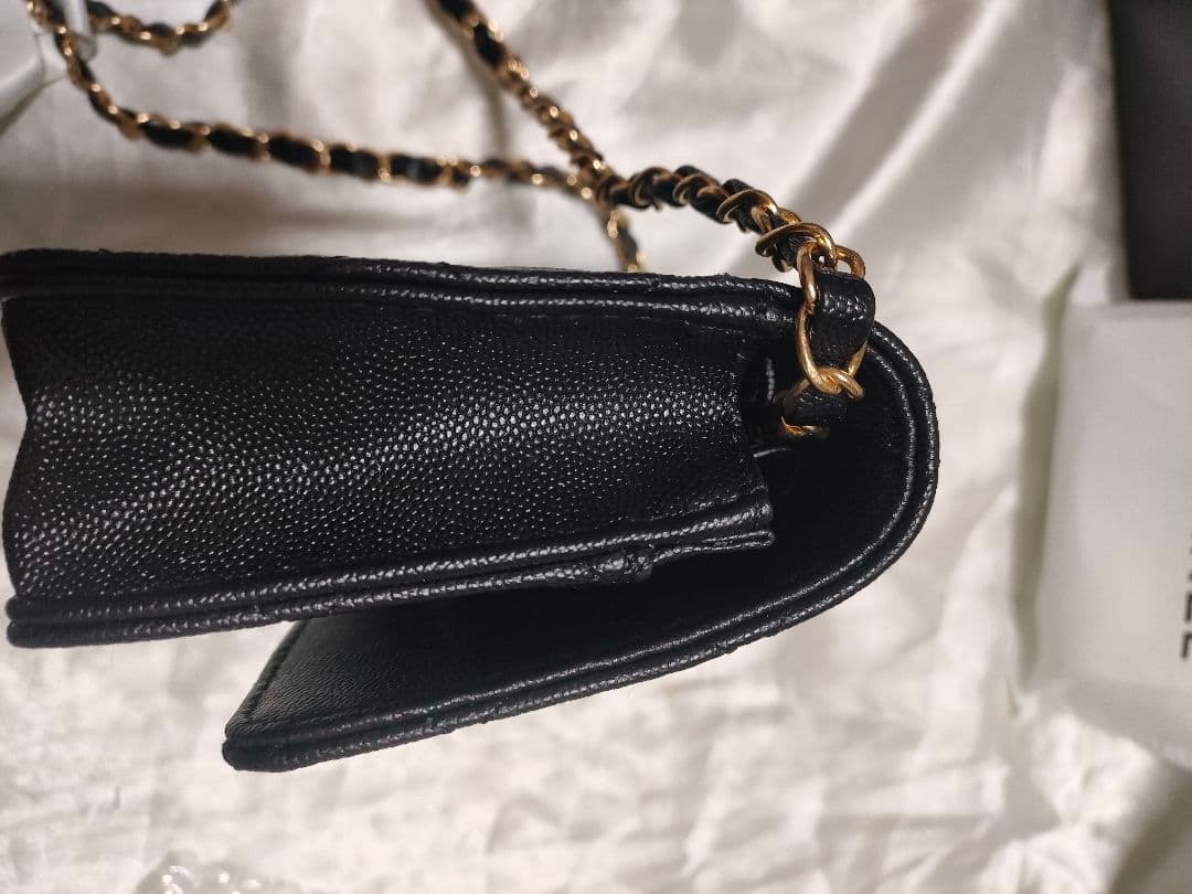 CHANEL ショルダーバッグ ノベルティ ゴールド