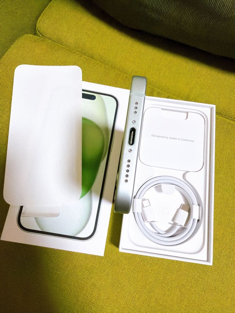 iPhone15 グリーン 128GB SIMフリー