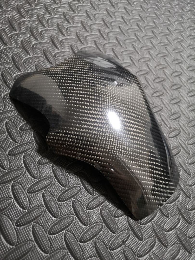 カーボン　タンクプロテクター　トライアンフ　ストリートトリプル