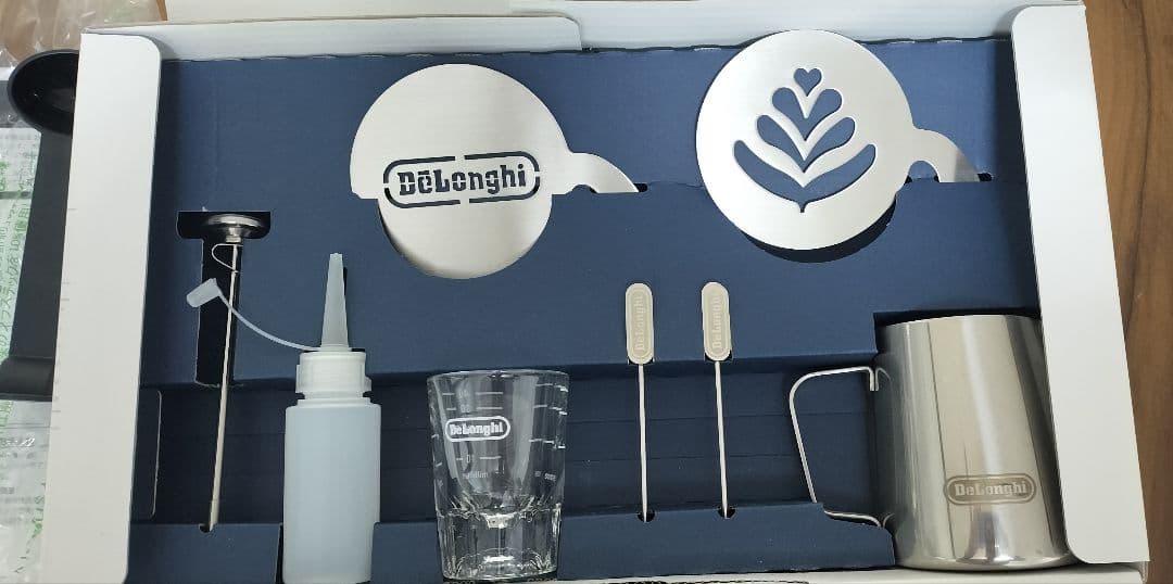De'Longhi EC860M　デロンギ エスプレッソマシン　バリスタキット付