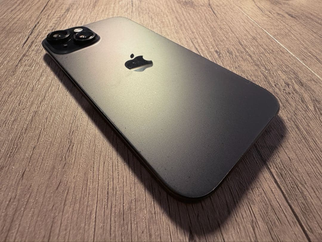 A*A様 iPhone 15 256GB ブラック SIMフリー 本体美品 箱付