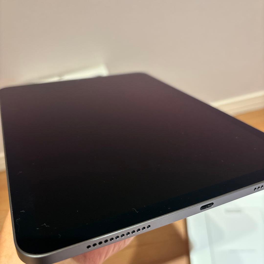 iPad Air (第5世代) 64GB Wifiモデル　スペースグレー