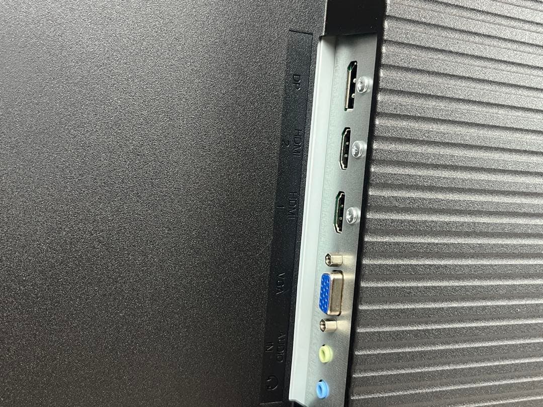 大画面IODATA 31.5インチモニター DF321XDB　内蔵スピーカー