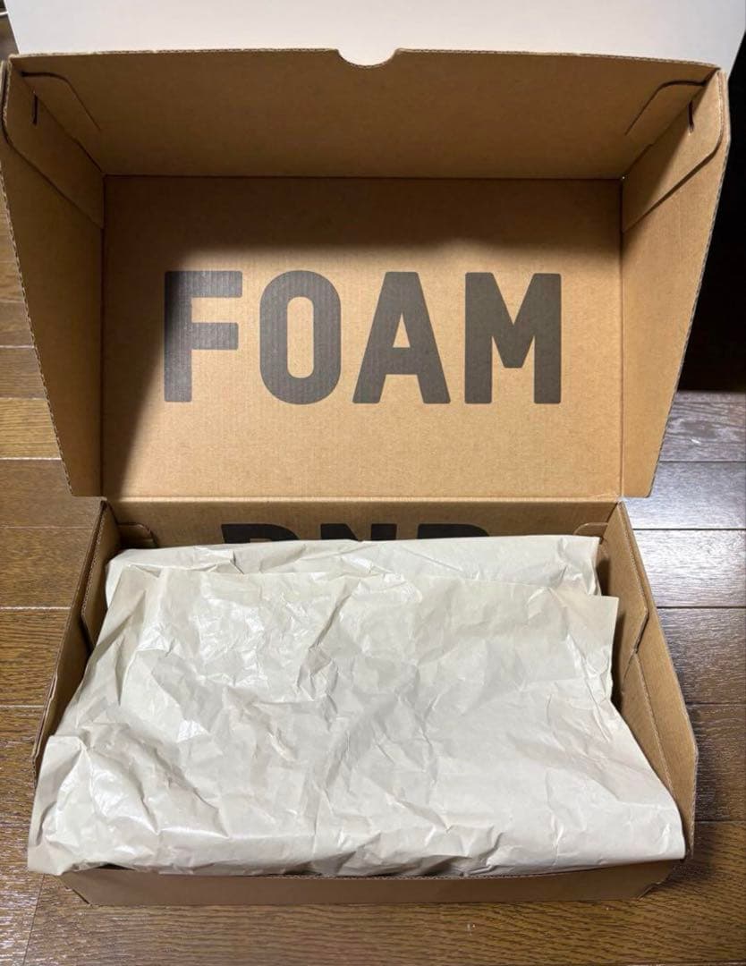 専用adidas YEEZY Foam Runner 26.5