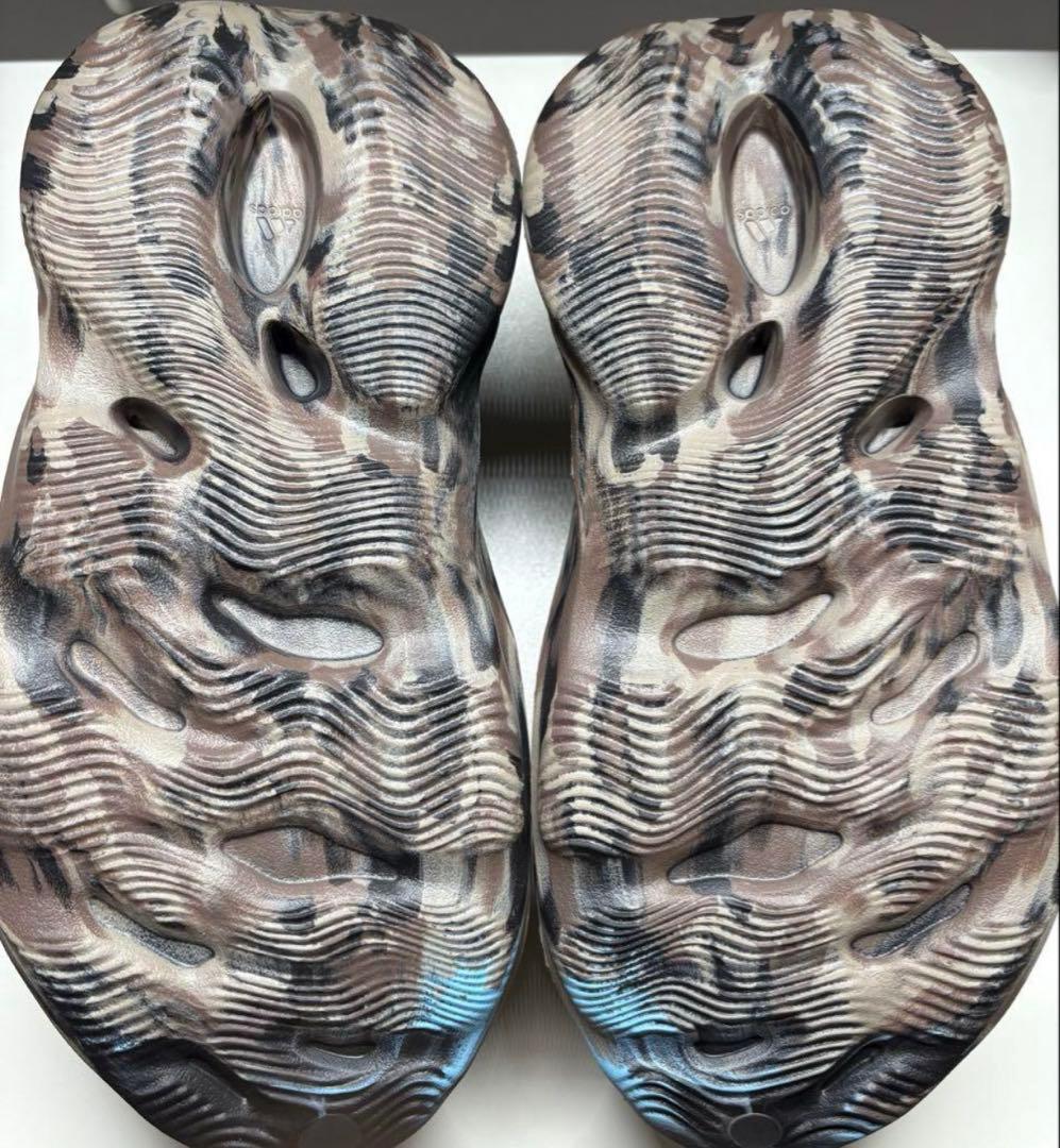 専用adidas YEEZY Foam Runner 26.5