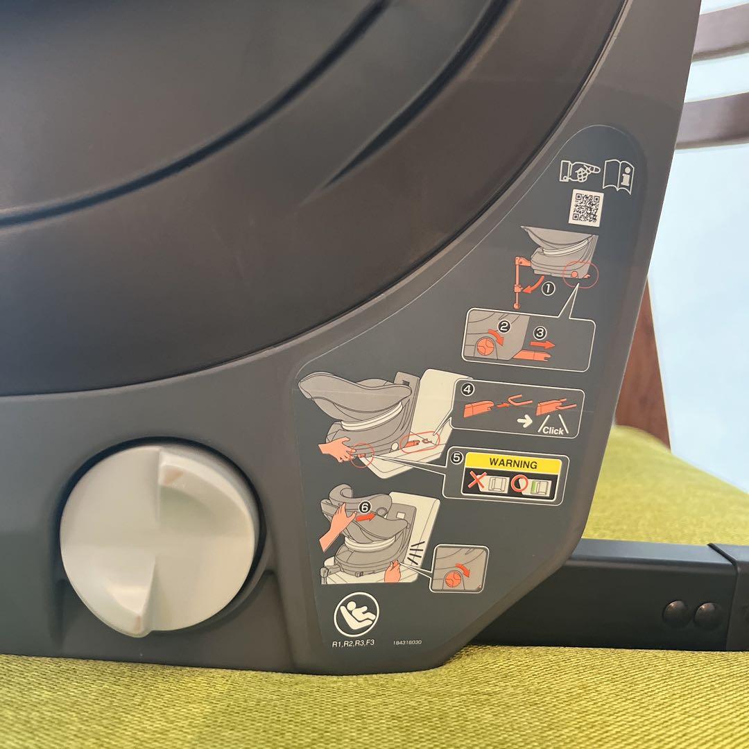 Combi コンビ　クルムーヴアドバンス ISOFIX JP-590