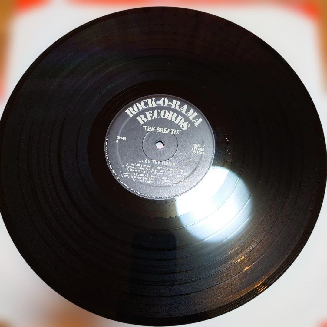 【希少盤】…So the youth / The Skeptix 独オリジナル！