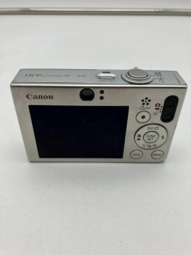 Canon IXY Digital10 デジタルカメラ　７．１メガピクセル