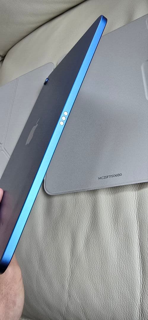 特価　ipad 第10世代　64GB　超美品　付属品多数