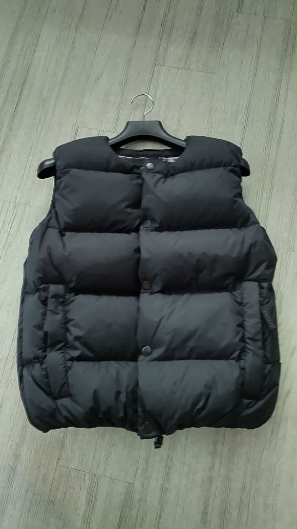 デュべティカ、DUVETICA ダウンベスト48サイズ(1日限定価格)